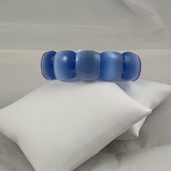 Cat’s Eye Stone Stretch Bracelet - Picture 3 of 5